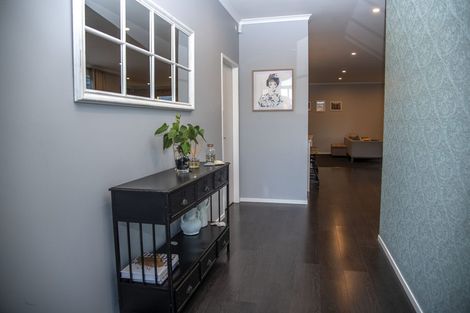 Photo of property in 27 Chalgrove Road, Huntington, Hamilton, 3210