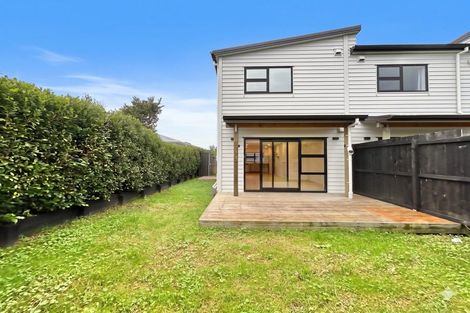 Photo of property in 96e Triangle Road, Massey, Auckland, 0614