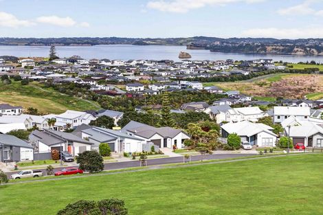 Photo of property in 19 Barcliff Terrace, Gulf Harbour, Whangaparaoa, 0930