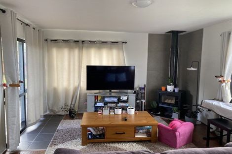 Photo of property in 1/3 Valecrest Place, Bayview, Auckland, 0629