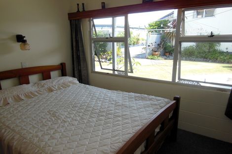 Photo of property in 4 Te Kapua Street, Oakura, Hikurangi, 0184