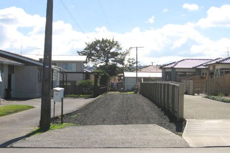 Photo of property in 35 Riverside Road, Orewa, 0931