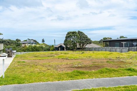 Photo of property in 38 Sunset Drive, Baylys Beach, 0377
