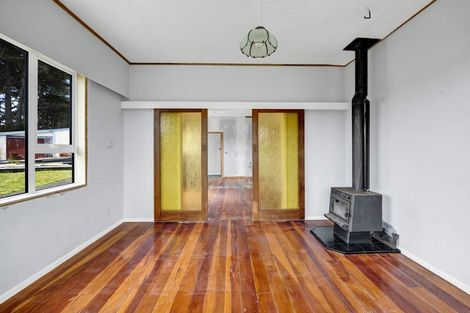 Photo of property in 45 Mcalpine Road, Hawera, 4672