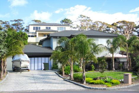Photo of property in 16 Coral Court, Gulf Harbour, Whangaparaoa, 0930