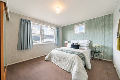 Photo of property in 75 Logie Street, Stokes Valley, Lower Hutt, 5019
