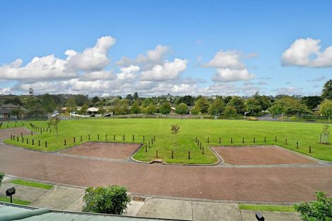 Photo of property in 12 Lime Crescent, Papakura, 2110