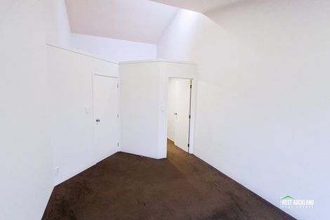 Photo of property in 8 Captain Scott Road, Glen Eden, Auckland, 0602