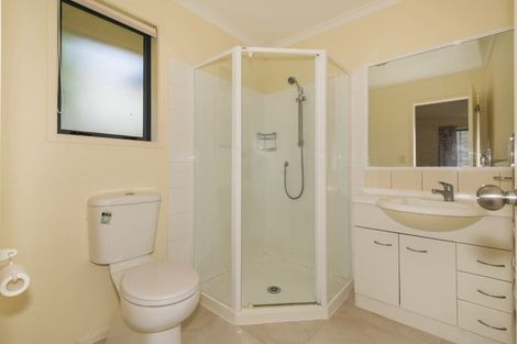 Photo of property in 29 Nimstedt Avenue, Oteha, Auckland, 0632