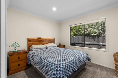 Photo of property in 9 Bassett Place, Taradale, Napier, 4112