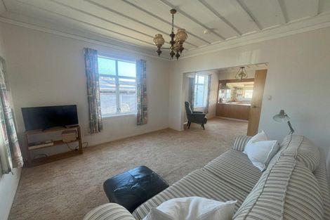 Photo of property in 5 Sanders Avenue, Westown, New Plymouth, 4310