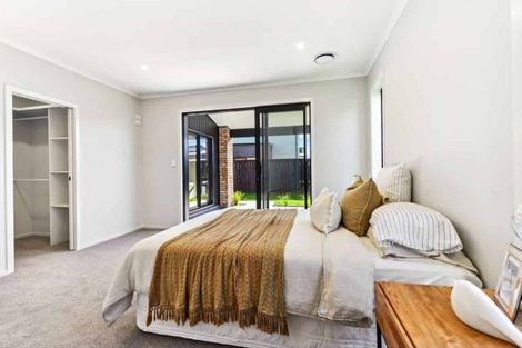 Photo of property in 16 Tangaroa Street, Cambridge, 3434