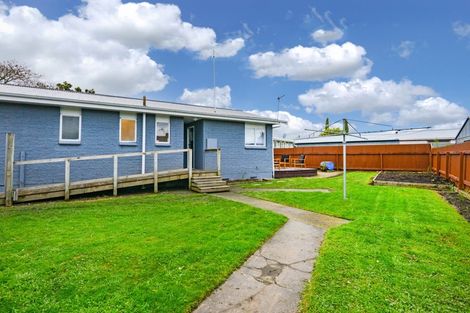 Photo of property in 404 Kotuku Street, Camberley, Hastings, 4120