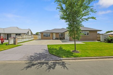 Photo of property in 43 Huka Heights Drive, Rangatira Park, Taupo, 3330