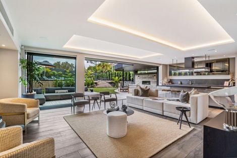 Photo of property in 98 Paritai Drive, Orakei, Auckland, 1071