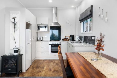 Photo of property in 1031b State Highway 2, Tanners Point, Katikati, 3177