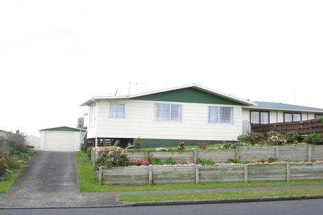 Photo of property in 32 Gardenia Avenue, Bell Block, New Plymouth, 4312