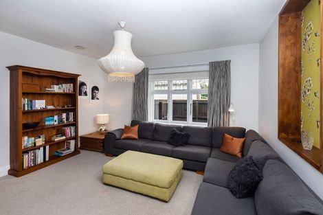 Photo of property in 74 Selwyn Street, Somerfield, Christchurch, 8024