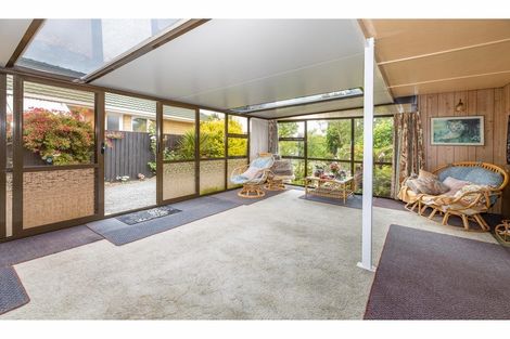 Photo of property in 64 Niven Street, Avondale, Christchurch, 8061