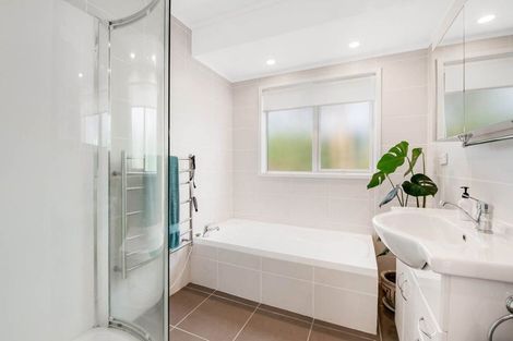 Photo of property in 2c Puriri Avenue, Orewa, 0931