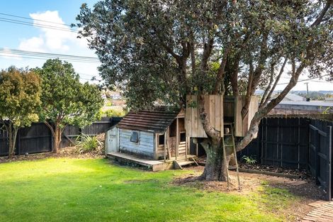 Photo of property in 82 Rosier Road, Glen Eden, Auckland, 0602