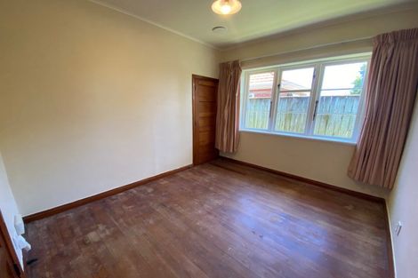 Photo of property in 49 Savage Crescent, West End, Palmerston North, 4412