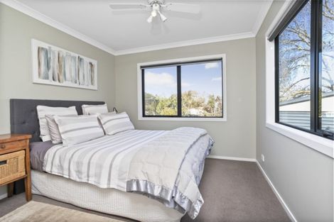 Photo of property in 8 Kiekie Road, Mangere Bridge, Auckland, 2022