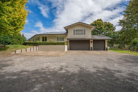 Photo of property in 142 Gillespie Place, Acacia Bay, Taupo, 3385