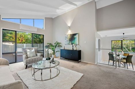 Photo of property in 92 Braemar Road, Castor Bay, Auckland, 0620