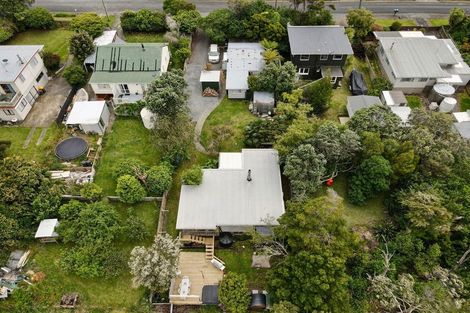 Photo of property in 74 Bays Road, Orere Point, Papakura, 2585