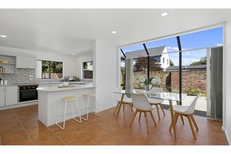 Photo of property in 6/44 London Street, Richmond, Christchurch, 8013