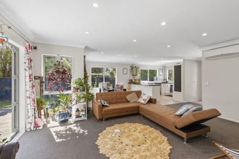 Photo of property in 2/368 Stokes Valley Road, Stokes Valley, Lower Hutt, 5019