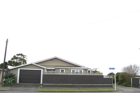 Photo of property in 23 Karamu Street, Strandon, New Plymouth, 4312