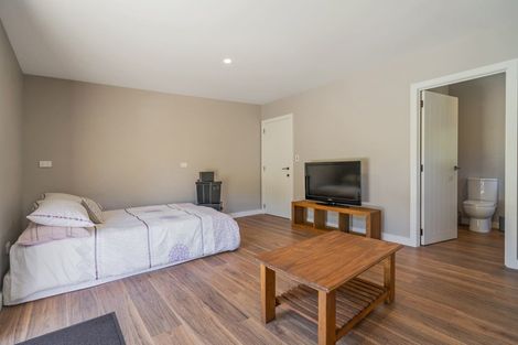 Photo of property in 40 Spikes Way, Whitianga, 3510