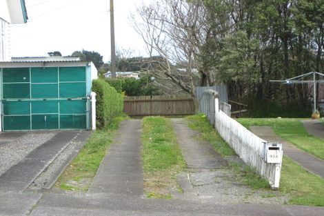 Photo of property in 95 Cook Street, Marfell, New Plymouth, 4310