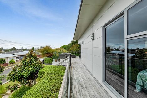 Photo of property in 1a Gordon Street, Glen Avon, New Plymouth, 4312