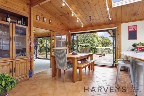 Photo of property in 192 Mountain Road, Henderson Valley, Auckland, 0612