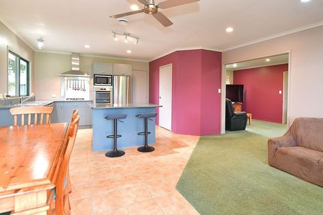 Photo of property in 5352 Kaipara Coast Highway, Wellsford, 0972