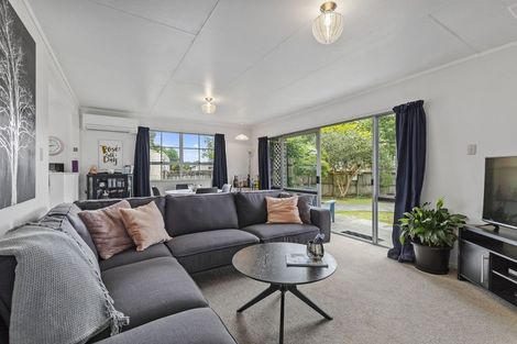 Photo of property in 72b Oakfield Crescent, Pukete, Hamilton, 3200