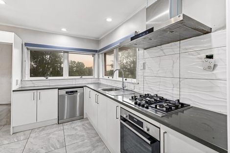 Photo of property in 41 Royal Road, Massey, Auckland, 0614