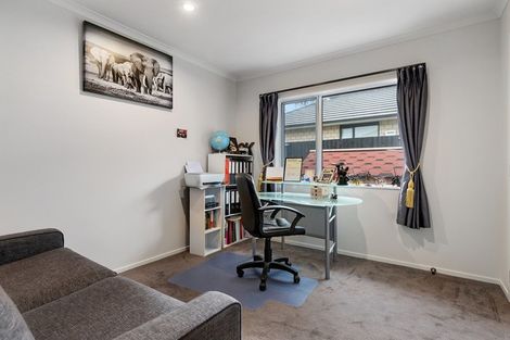 Photo of property in 37 Longbow Terrace, Flagstaff, Hamilton, 3210