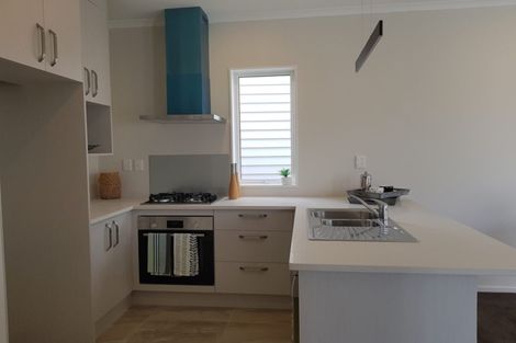 Photo of property in 37 Bellbird Street, Papakura, 2110