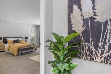 Photo of property in 949 State Highway 16, Waimauku, 0812