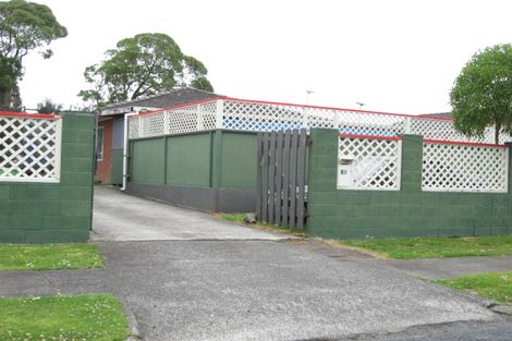 Photo of property in 17 Watchfield Close, Mangere, Auckland, 2022