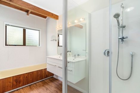 Photo of property in 11 Richmond Avenue, Richmond Heights, Taupo, 3330