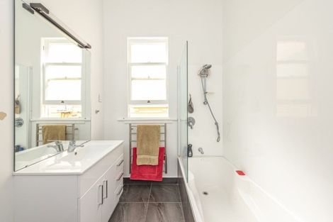 Photo of property in 87 Niblett Street, Whanganui, 4500