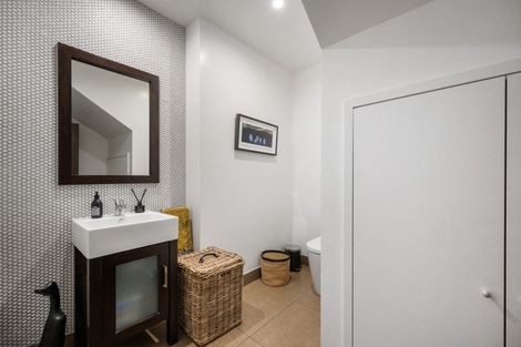 Photo of property in 8b Minaret Ridge, Wanaka, 9305