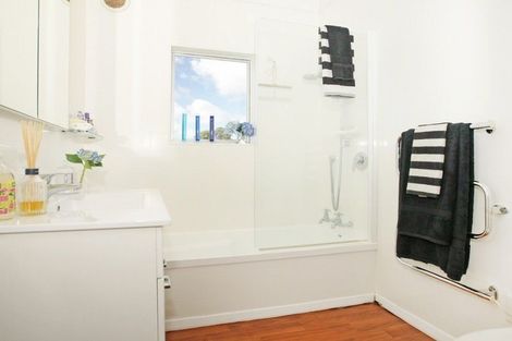 Photo of property in 11 Mortimer Terrace, Aro Valley, Wellington, 6021