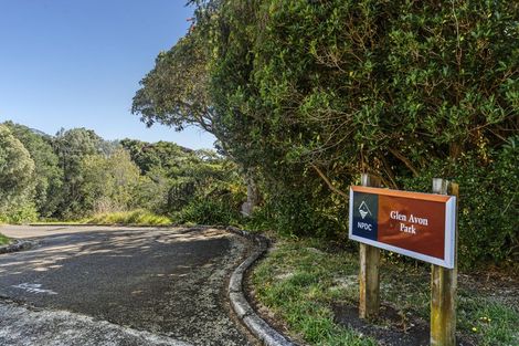 Photo of property in 20 Alberta Road, Glen Avon, New Plymouth, 4312