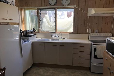 Photo of property in 28 Tamatea Drive, Snells Beach, 0920